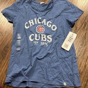 NWT Chicago cubs tshirt